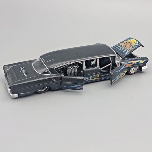 M2 Machines Chevrolet Impala Contemporary Manufacture  M2‎ Machines 1958 58 Chevy Impala Limo Limousine Diecast 1/64 Dave Chang Design